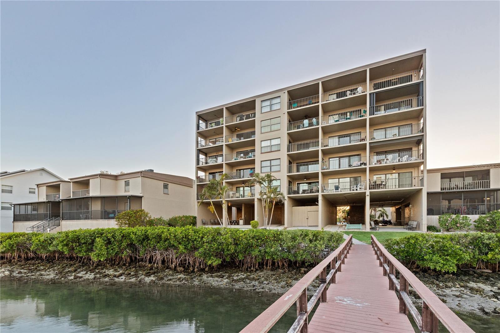 19725 GULF BLVD #405, INDIAN SHORES, FL, 33785