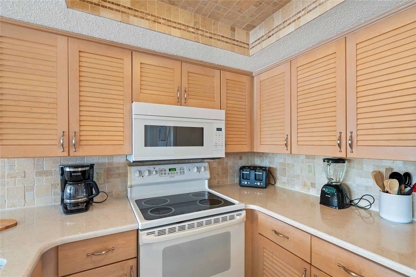 19725 GULF BLVD #405, INDIAN SHORES, FL, 33785