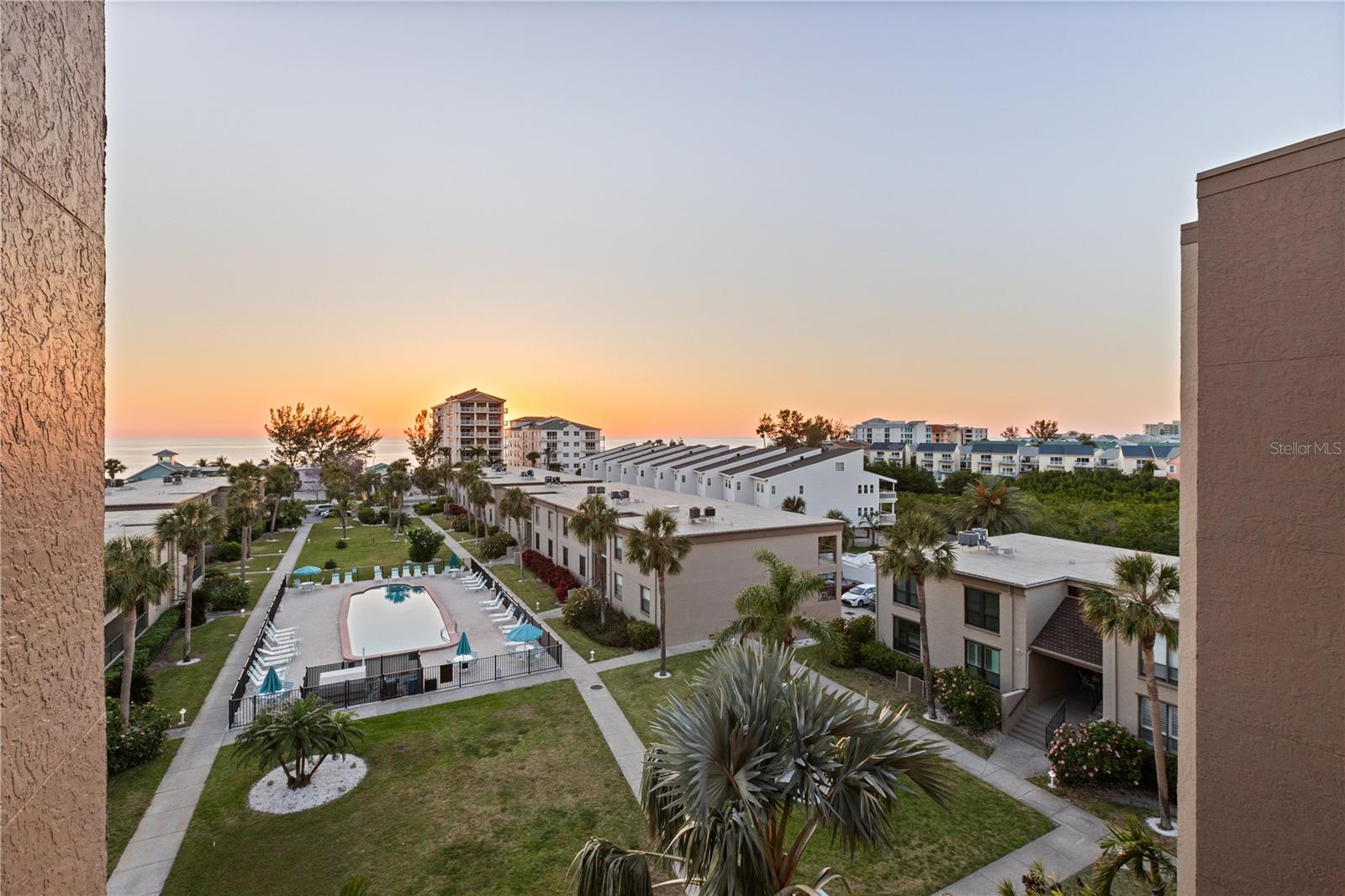 19725 GULF BLVD #405, INDIAN SHORES, FL, 33785