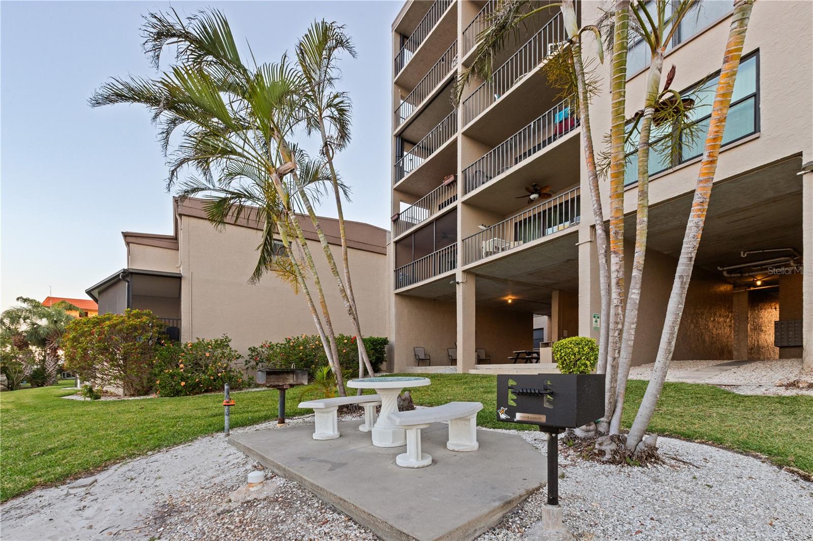 19725 GULF BLVD #405, INDIAN SHORES, FL, 33785