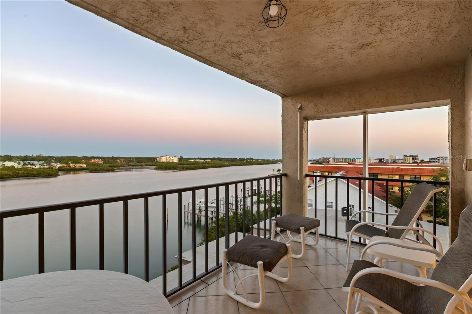 19725 GULF BLVD #405, INDIAN SHORES, FL, 33785