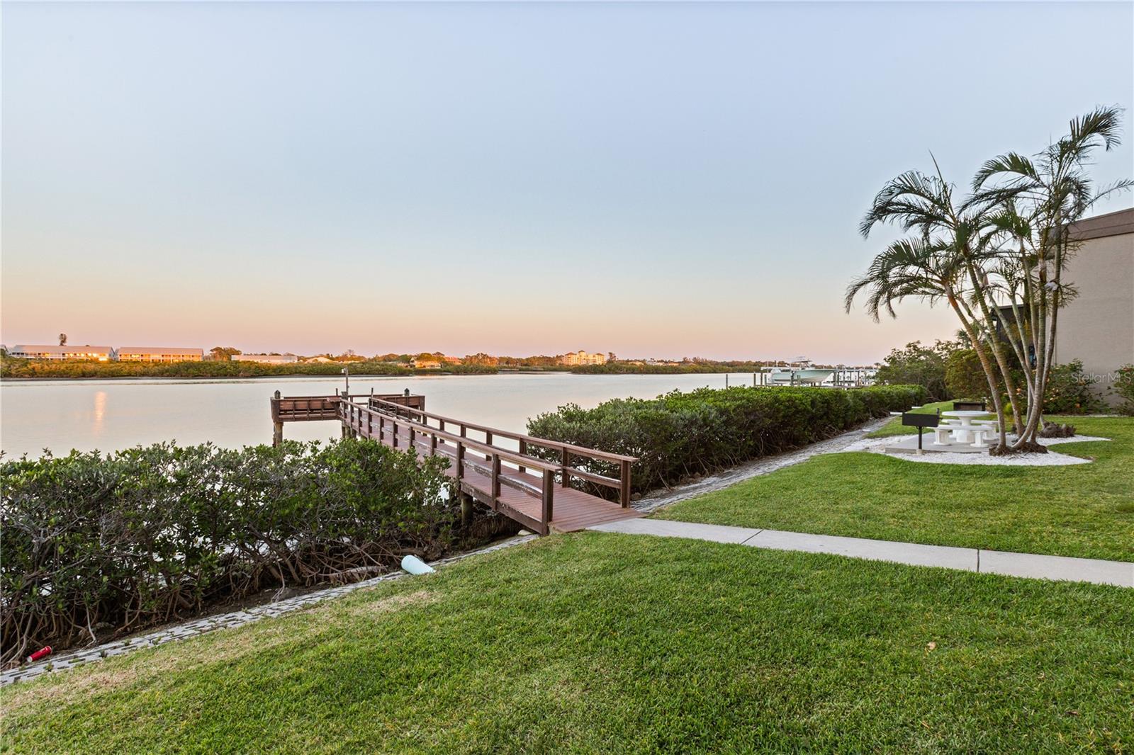 19725 GULF BLVD #405, INDIAN SHORES, FL, 33785