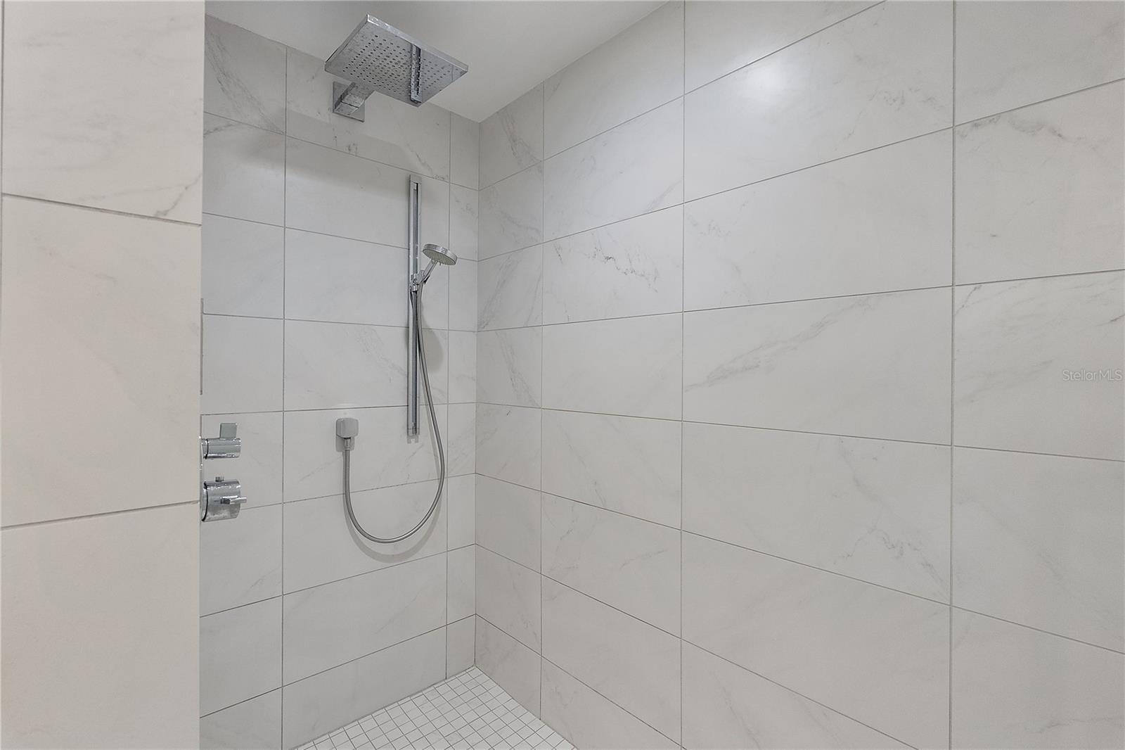 100 1ST AVE N #503, ST PETERSBURG, FL, 33701