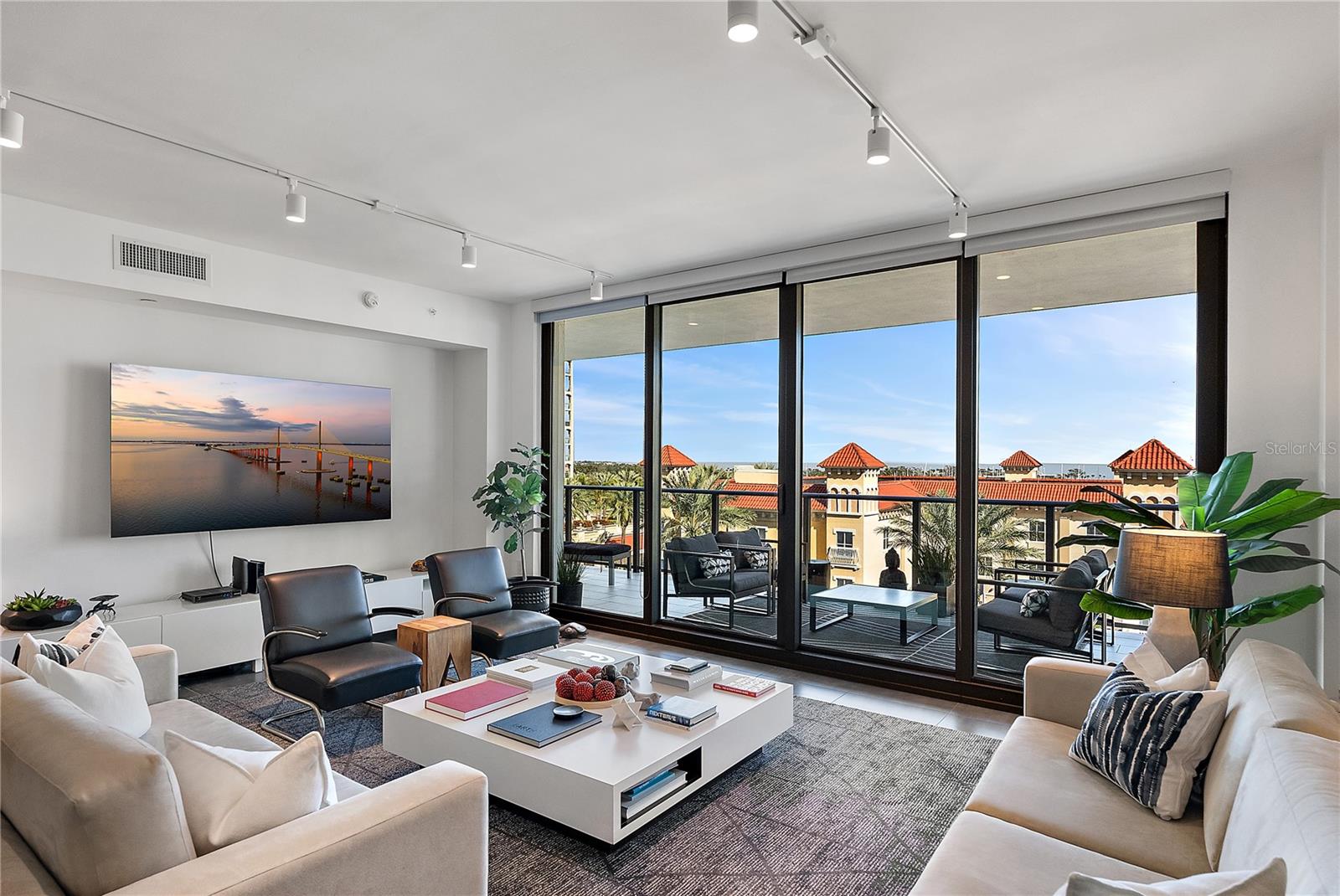 100 1ST AVE N #503, ST PETERSBURG, FL, 33701