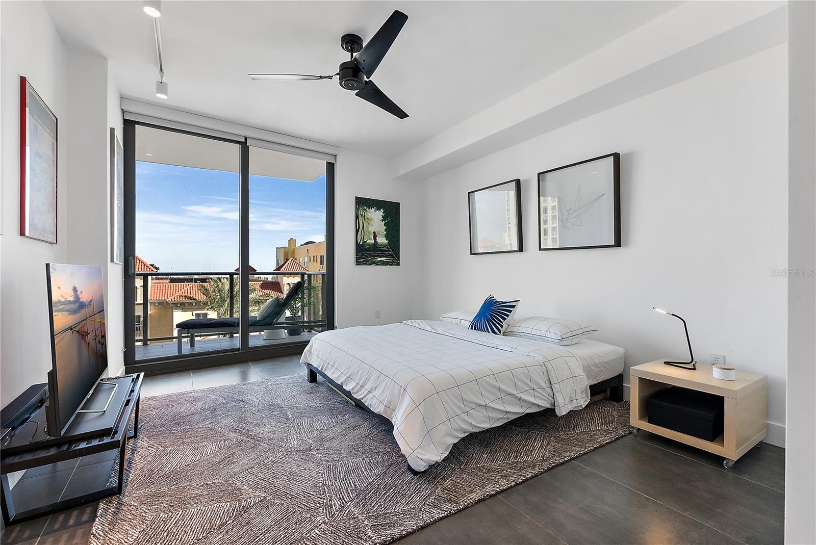 100 1ST AVE N #503, ST PETERSBURG, FL, 33701