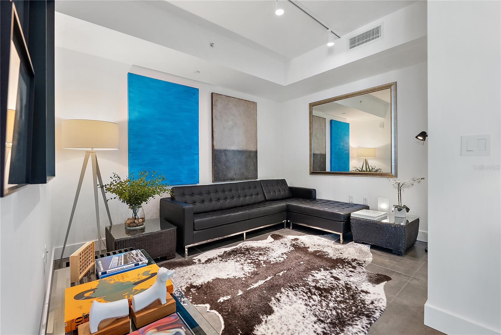 100 1ST AVE N #503, ST PETERSBURG, FL, 33701