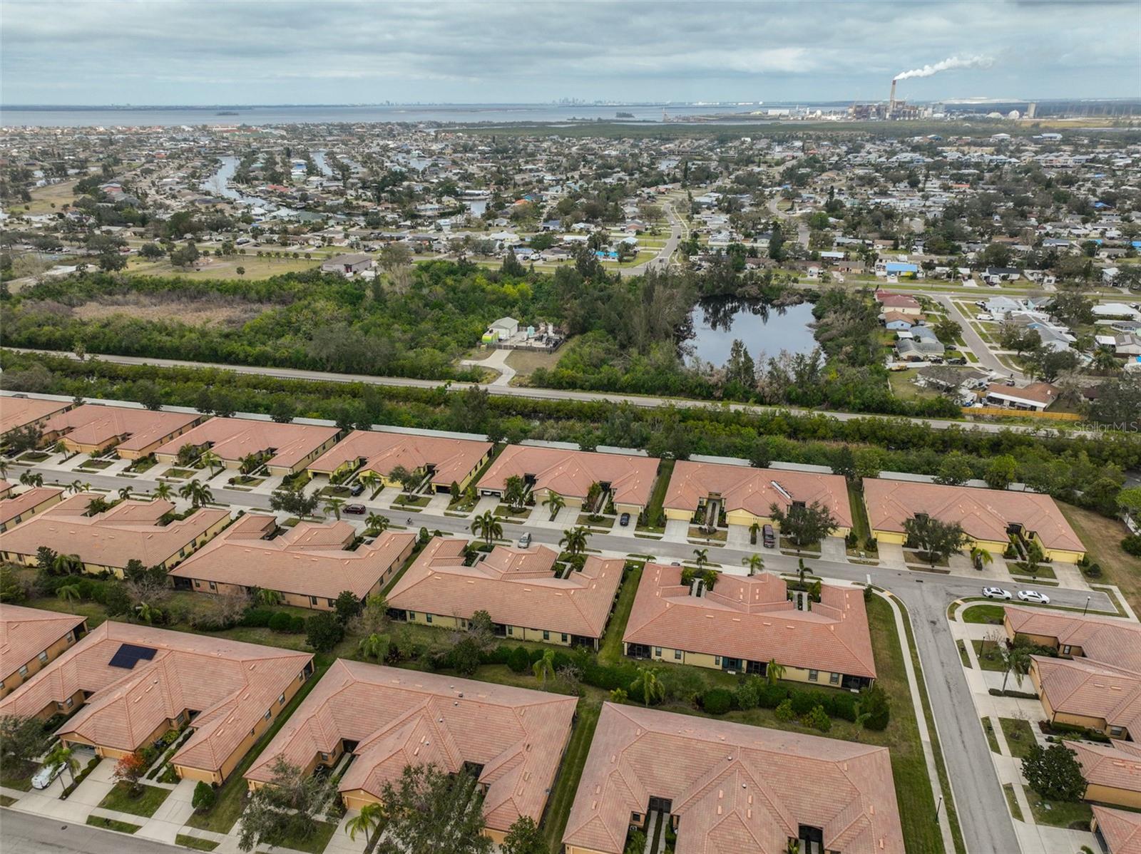 314 BLUEWATER FALLS CT, APOLLO BEACH, FL, 33572