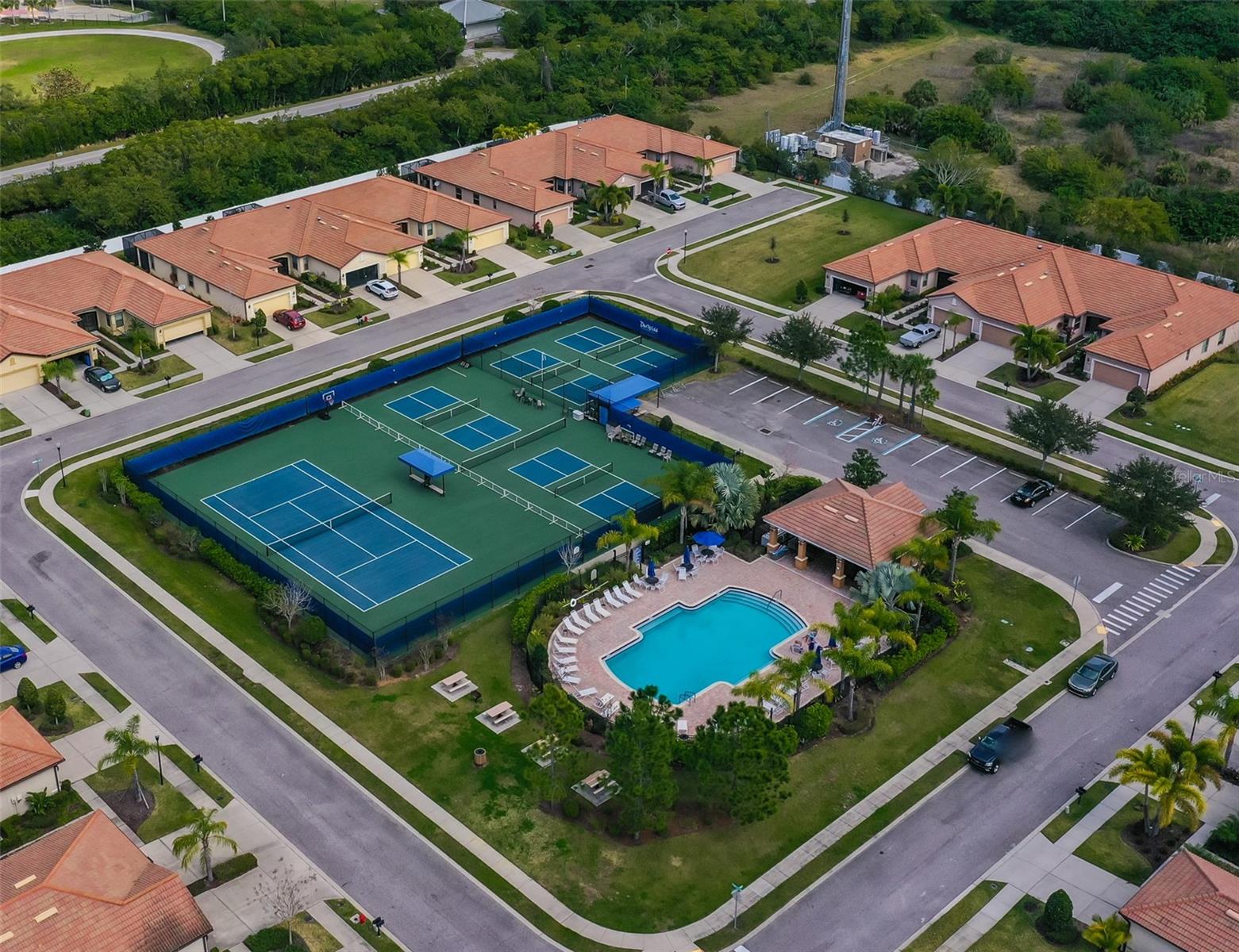 314 BLUEWATER FALLS CT, APOLLO BEACH, FL, 33572