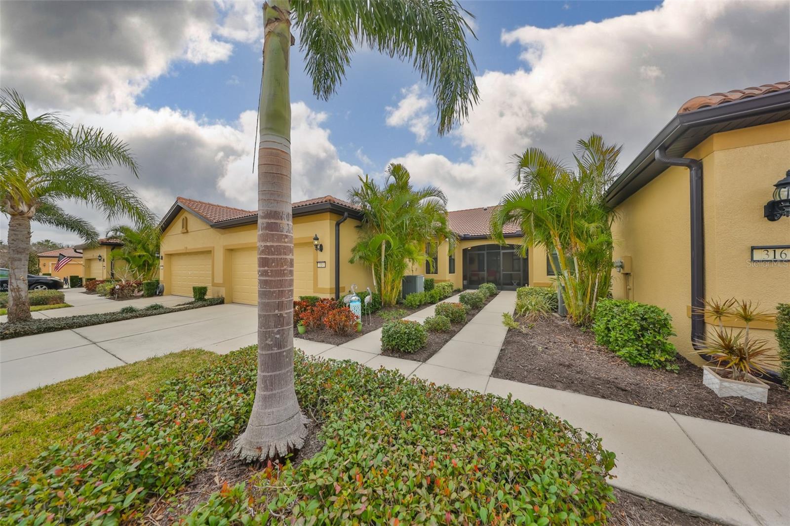 314 BLUEWATER FALLS CT, APOLLO BEACH, FL, 33572