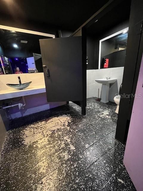 8205 N DALE MABRY HWY, TAMPA, FL, 33614