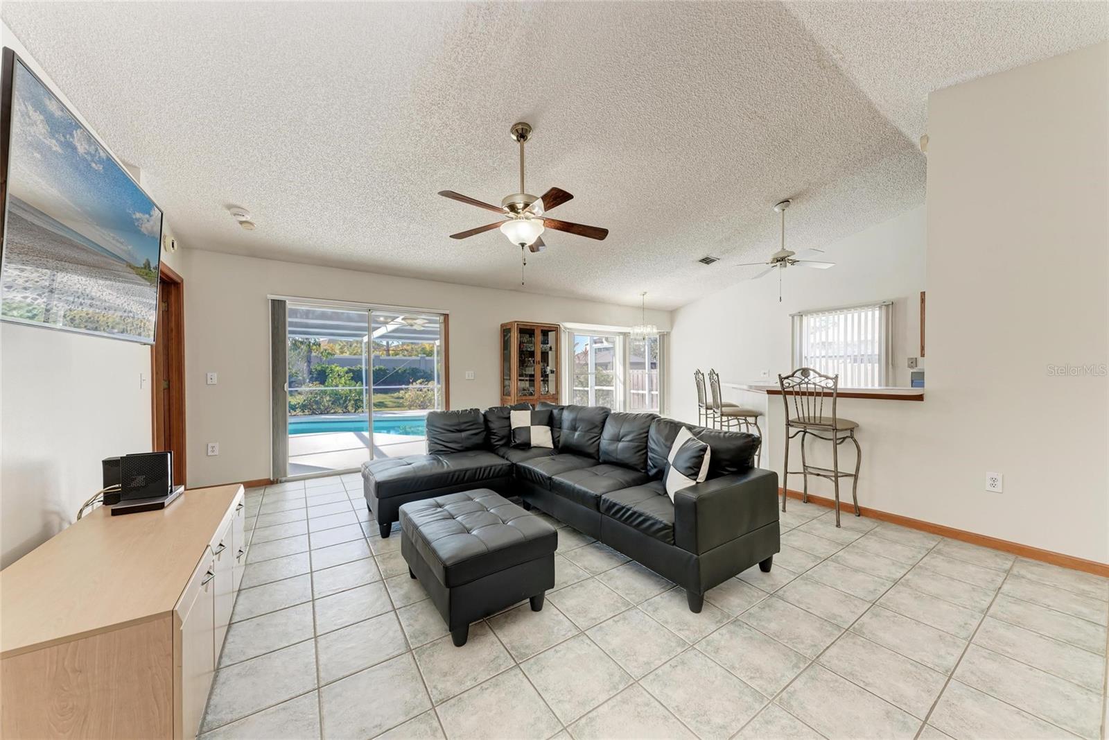 4410 70TH DR E, SARASOTA, FL, 34243