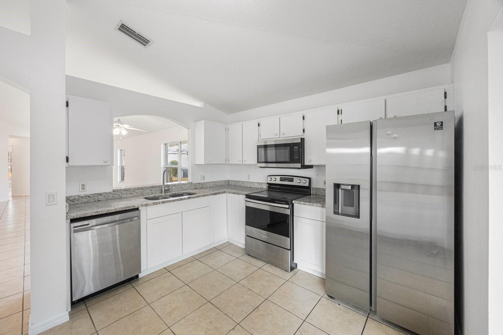 8419 QUARTER HORSE DR, RIVERVIEW, FL, 33578