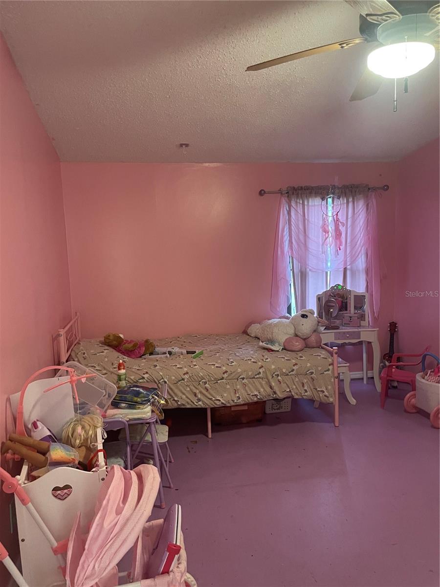 8809 TREASURE ISLAND RD, LEESBURG, FL, 34788