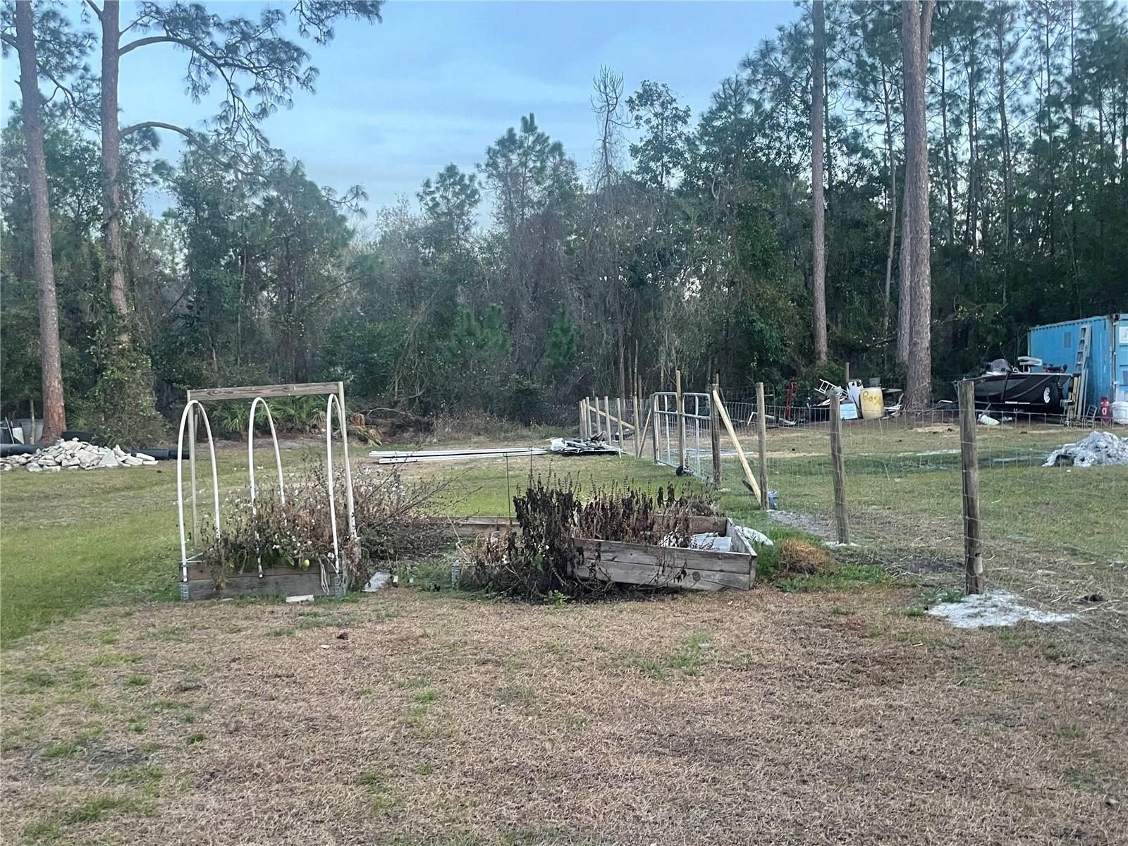 8809 TREASURE ISLAND RD, LEESBURG, FL, 34788