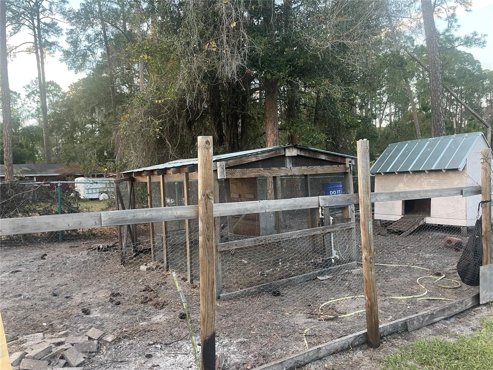 8809 TREASURE ISLAND RD, LEESBURG, FL, 34788