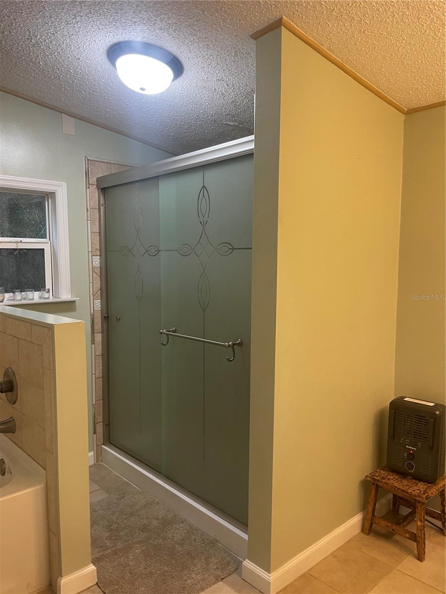 8809 TREASURE ISLAND RD, LEESBURG, FL, 34788