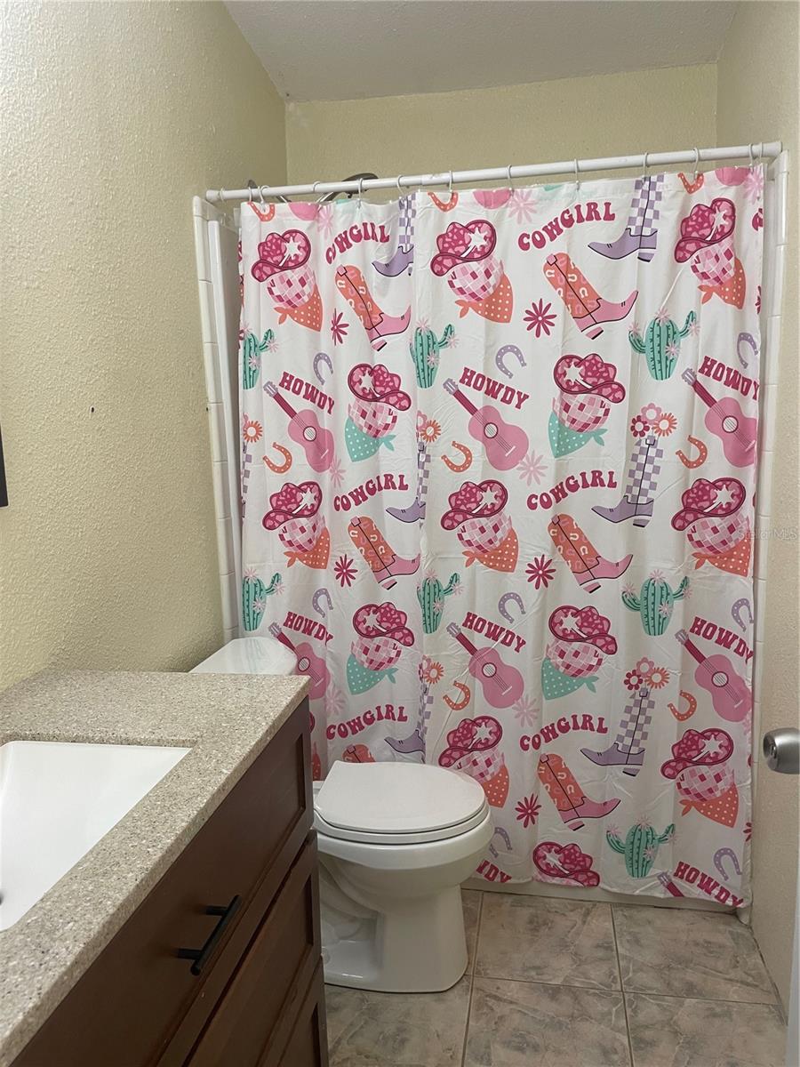 8809 TREASURE ISLAND RD, LEESBURG, FL, 34788