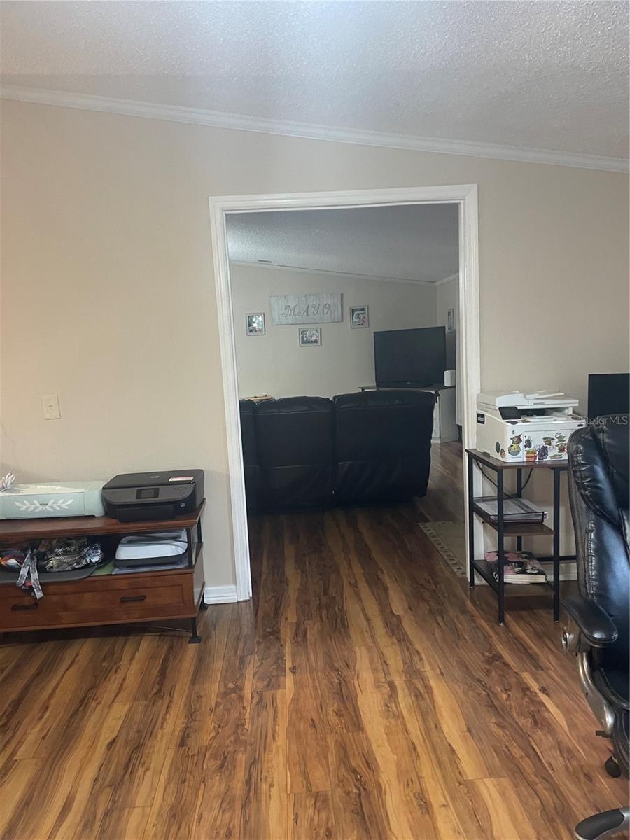 8809 TREASURE ISLAND RD, LEESBURG, FL, 34788