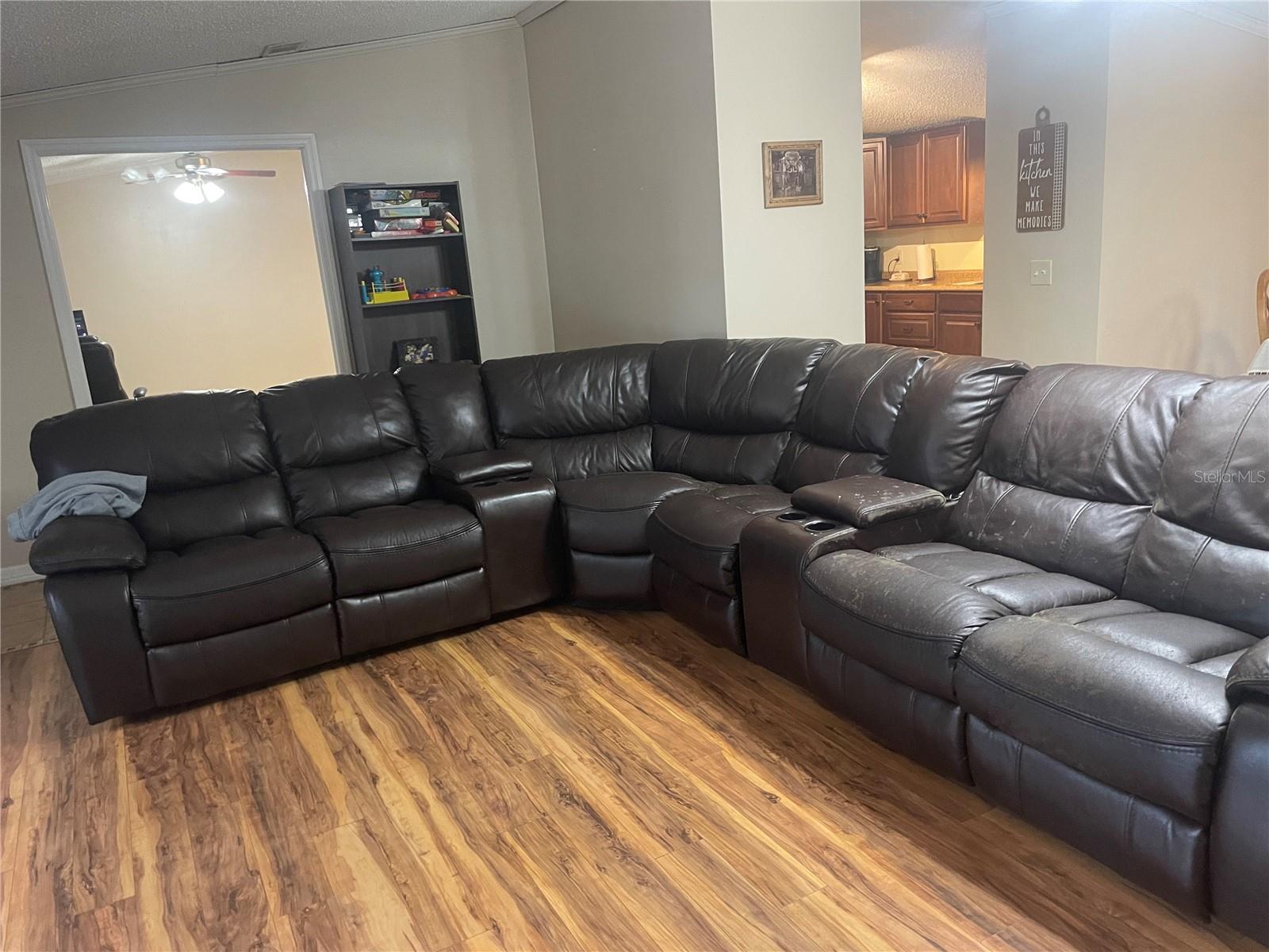 8809 TREASURE ISLAND RD, LEESBURG, FL, 34788