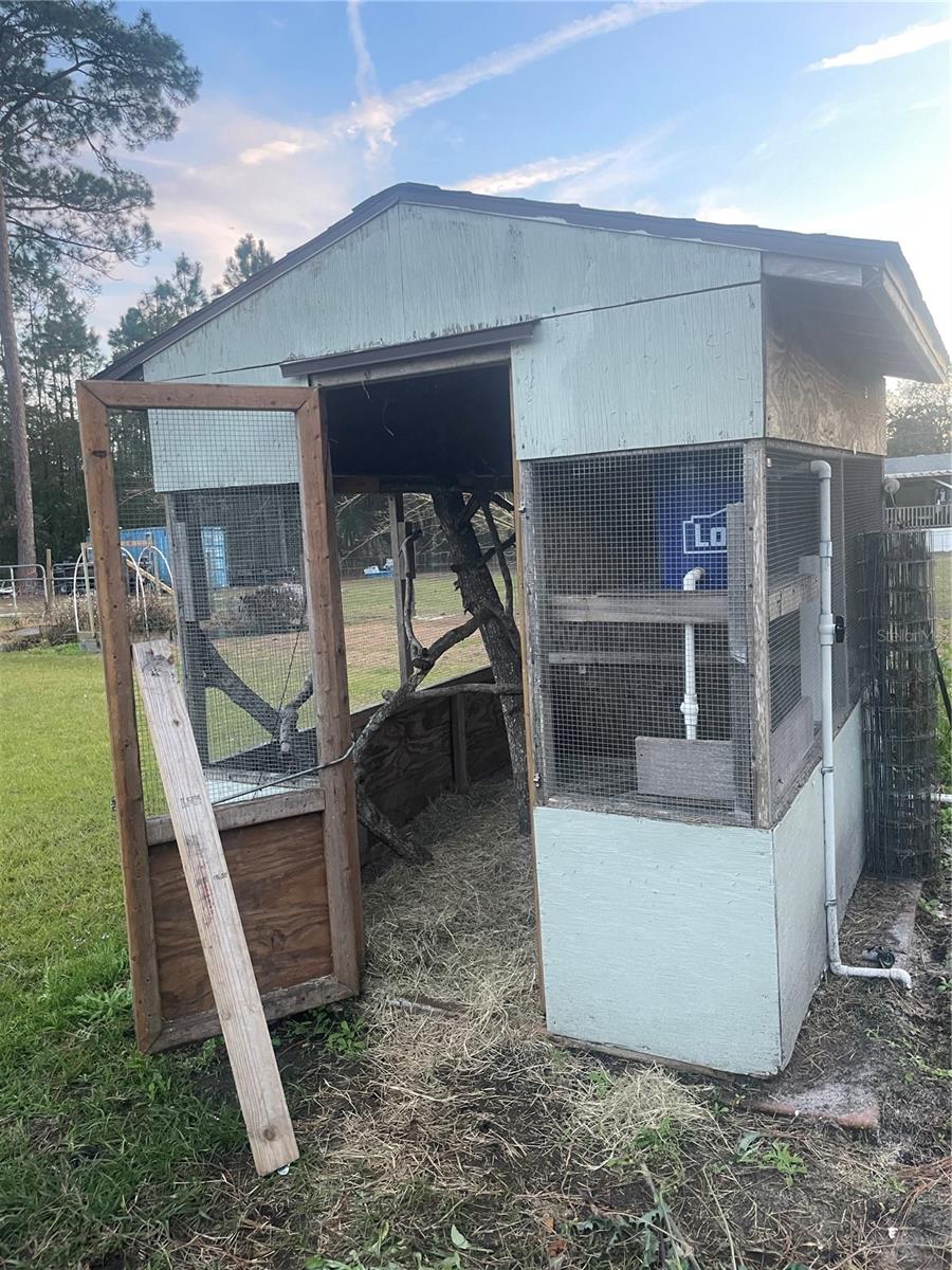 8809 TREASURE ISLAND RD, LEESBURG, FL, 34788