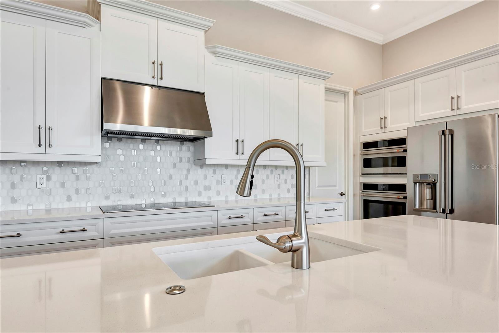 1045 LILIANA DR, DELAND, FL, 32724