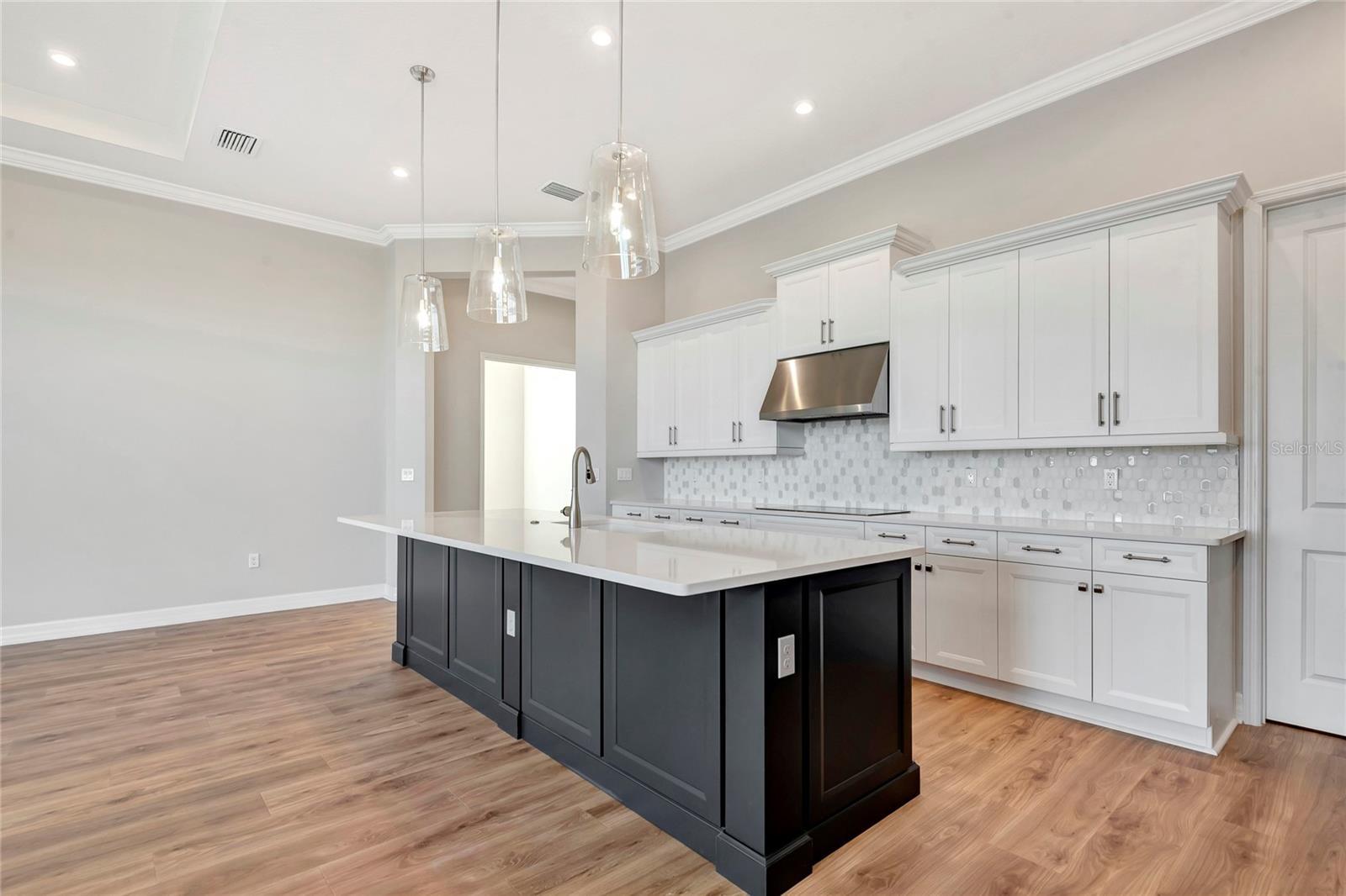 1045 LILIANA DR, DELAND, FL, 32724