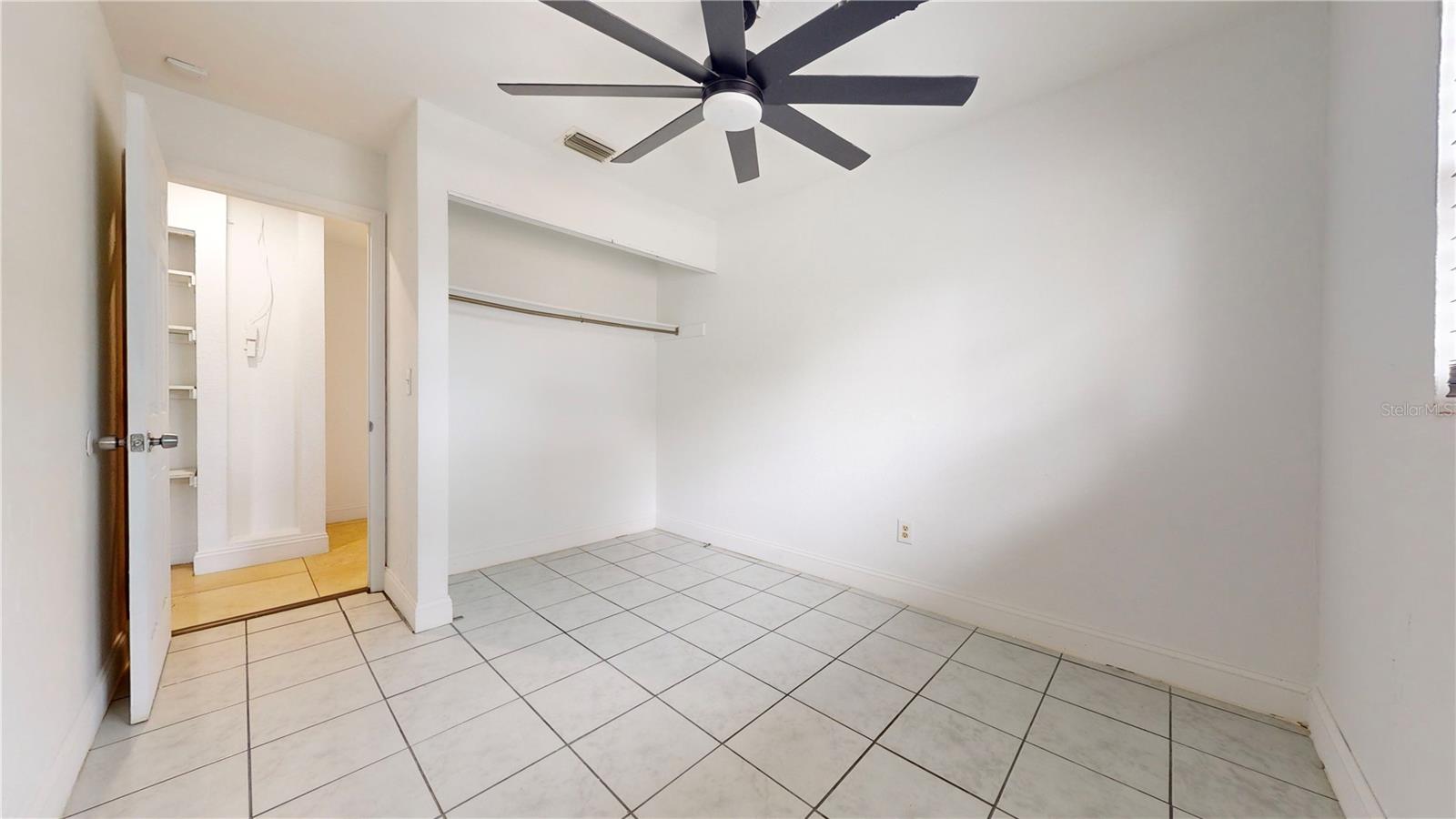 1130 QUEEN ST N, ST PETERSBURG, FL, 33713