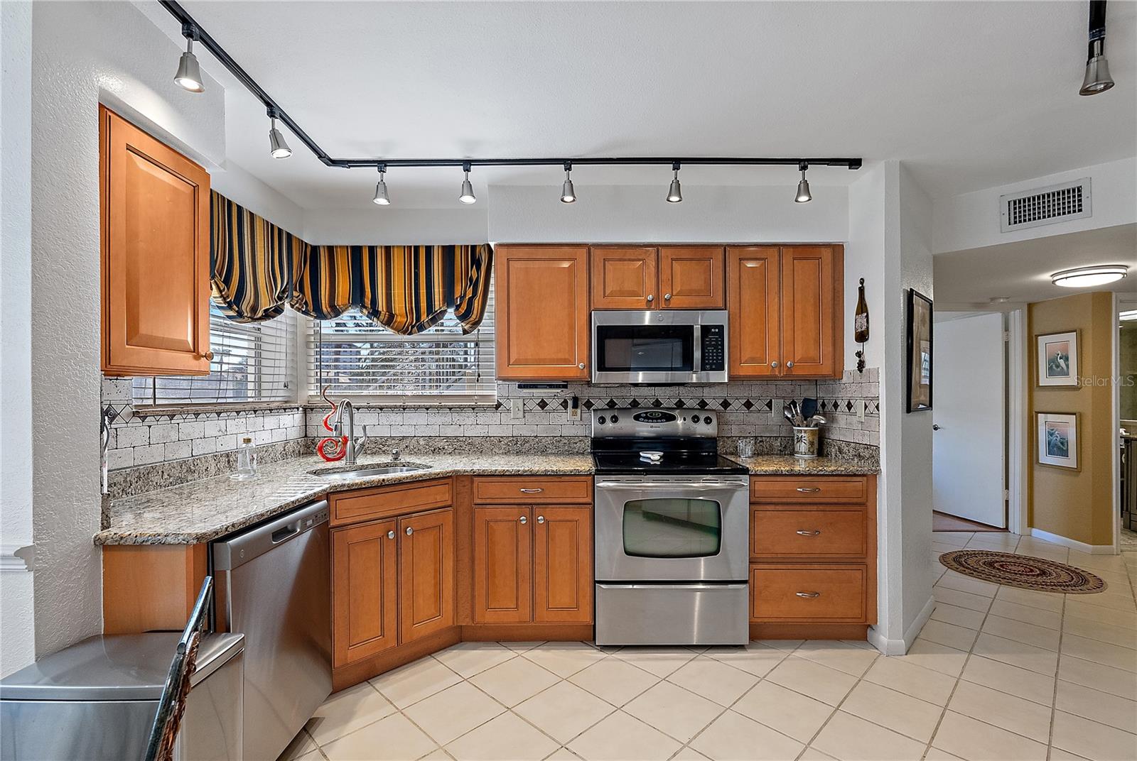 6085 BAHIA DEL MAR BLVD #105, ST PETERSBURG, FL, 33715