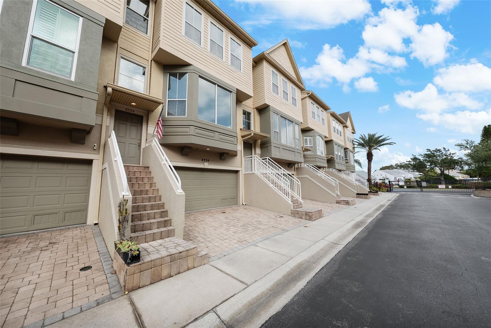 4334 SPINNAKER COVE LN, TAMPA, FL, 33615
