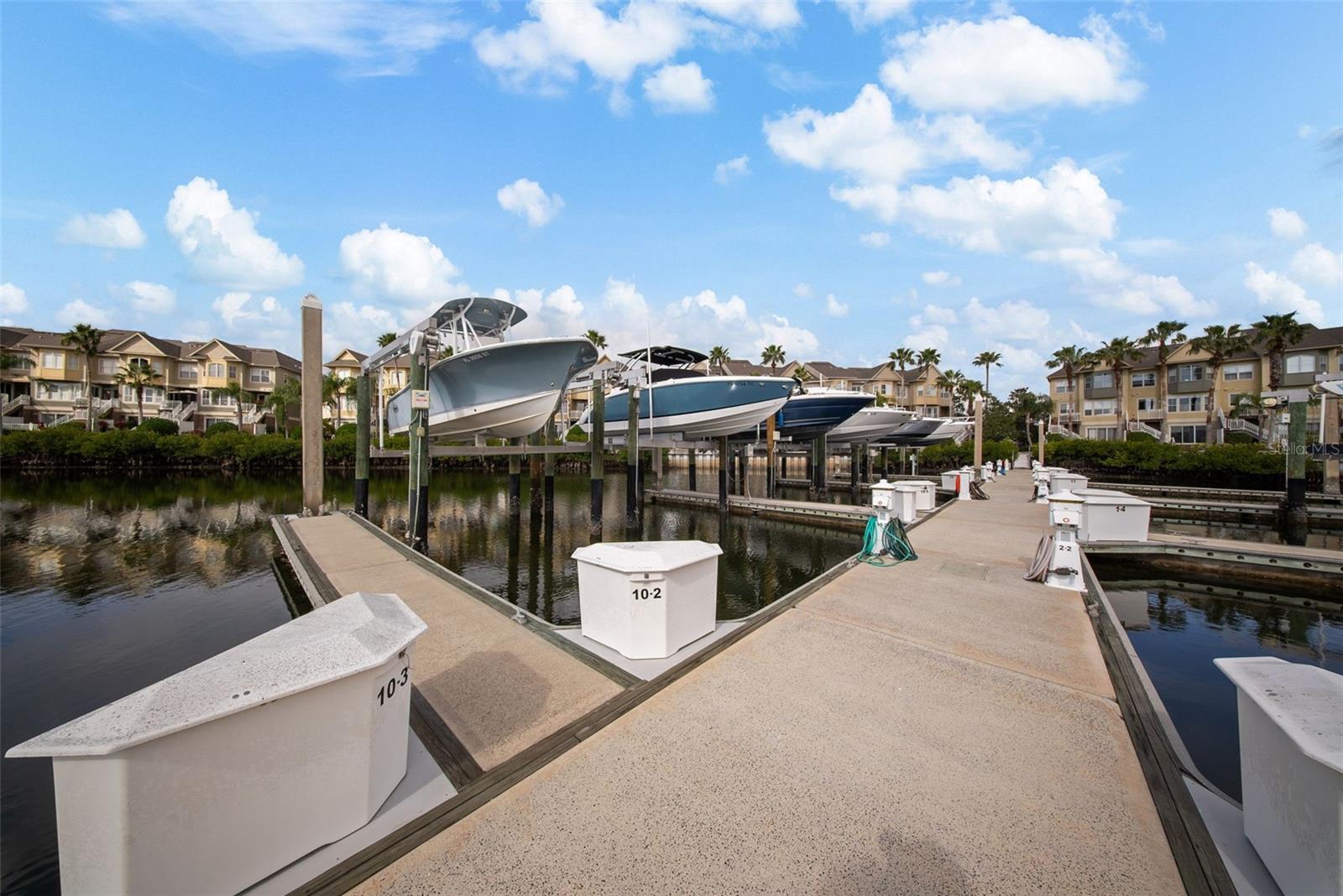 4334 SPINNAKER COVE LN, TAMPA, FL, 33615