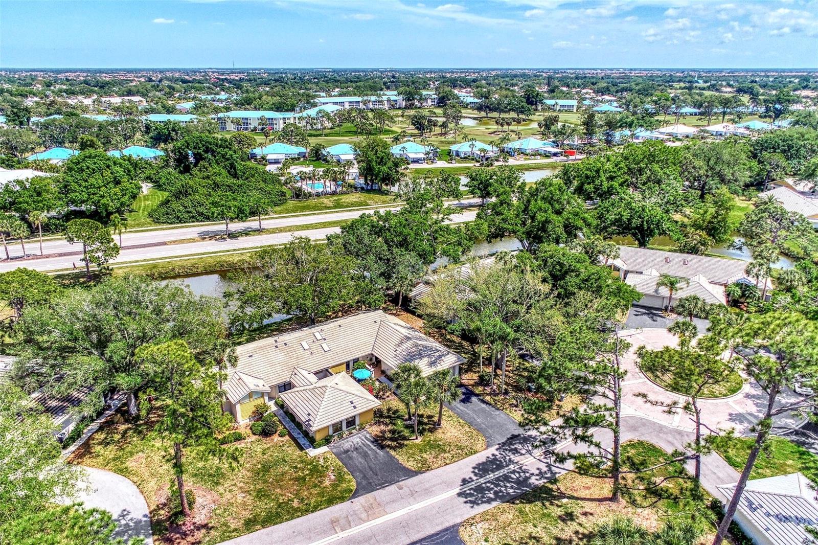 335 PEMBROKE LN S #229, VENICE, FL, 34293