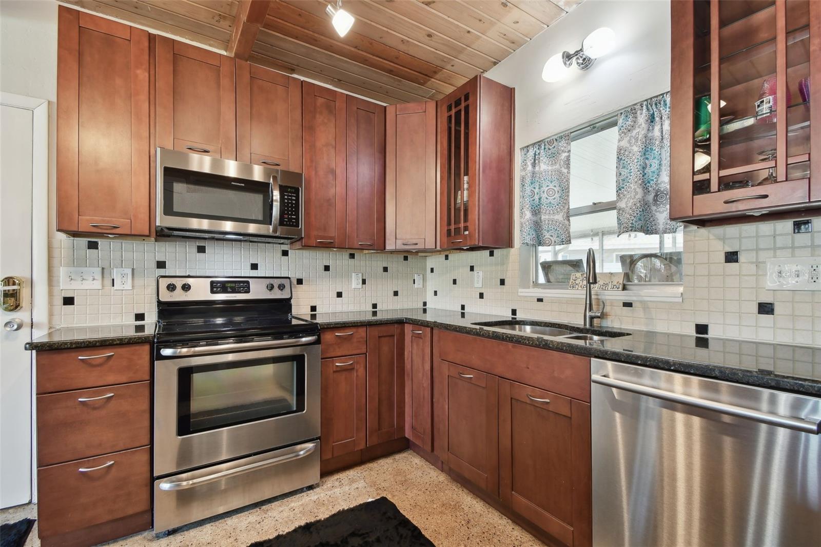 11388 77TH AVE, SEMINOLE, FL, 33772