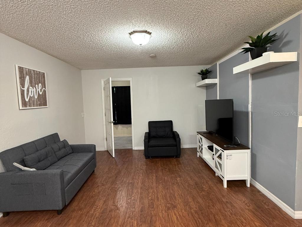 5124 CONROY RD #26, ORLANDO, FL, 32811