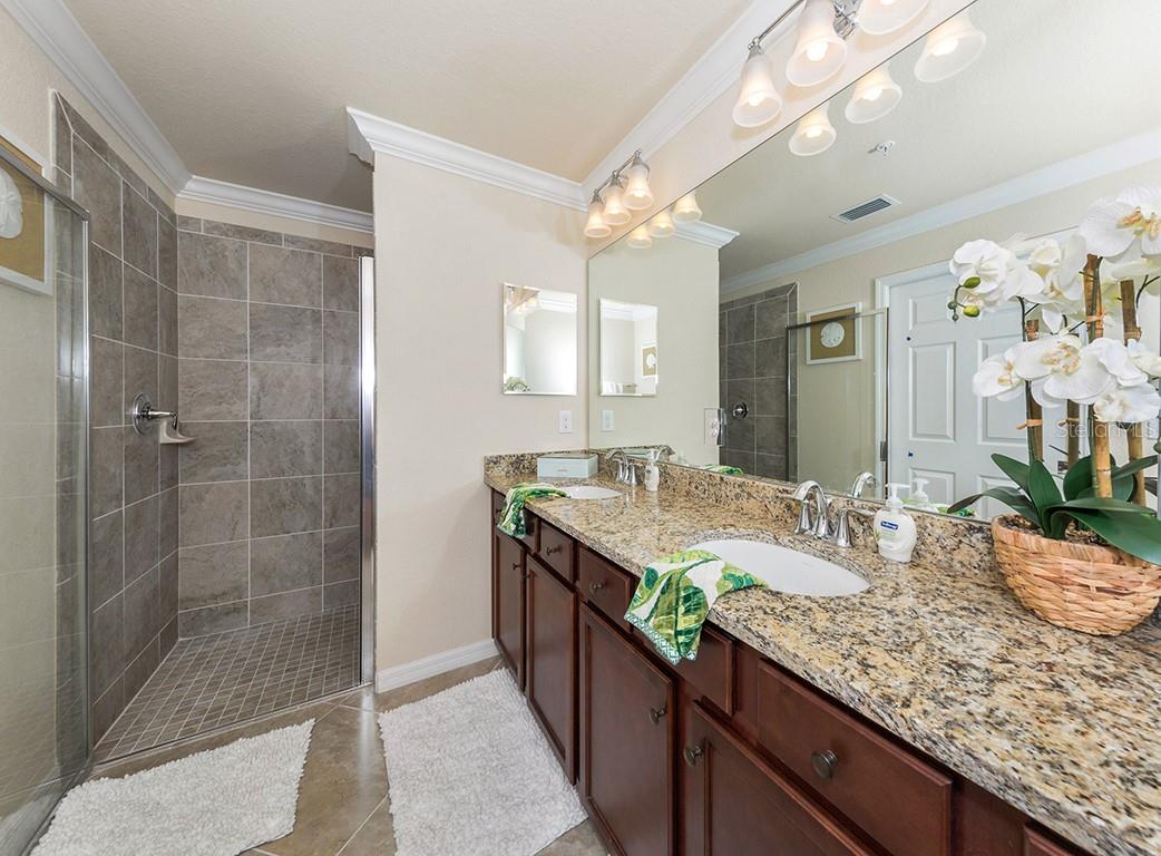 5548 PALMER CIR #103, BRADENTON, FL, 34211