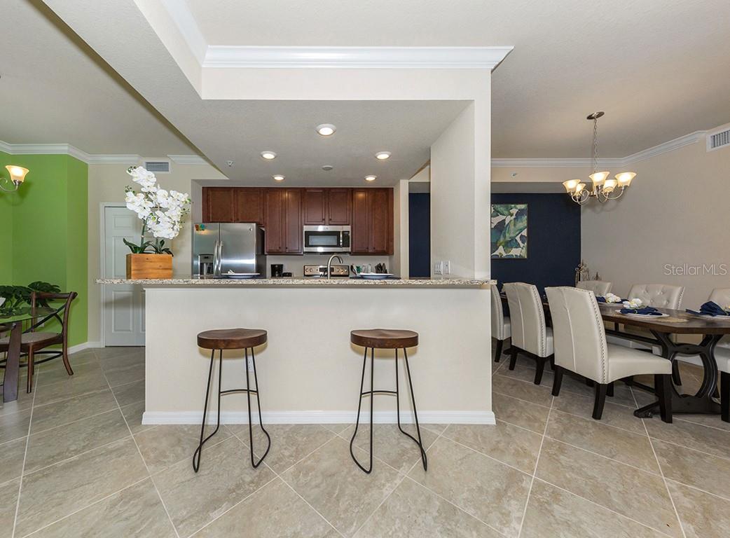 5548 PALMER CIR #103, BRADENTON, FL, 34211