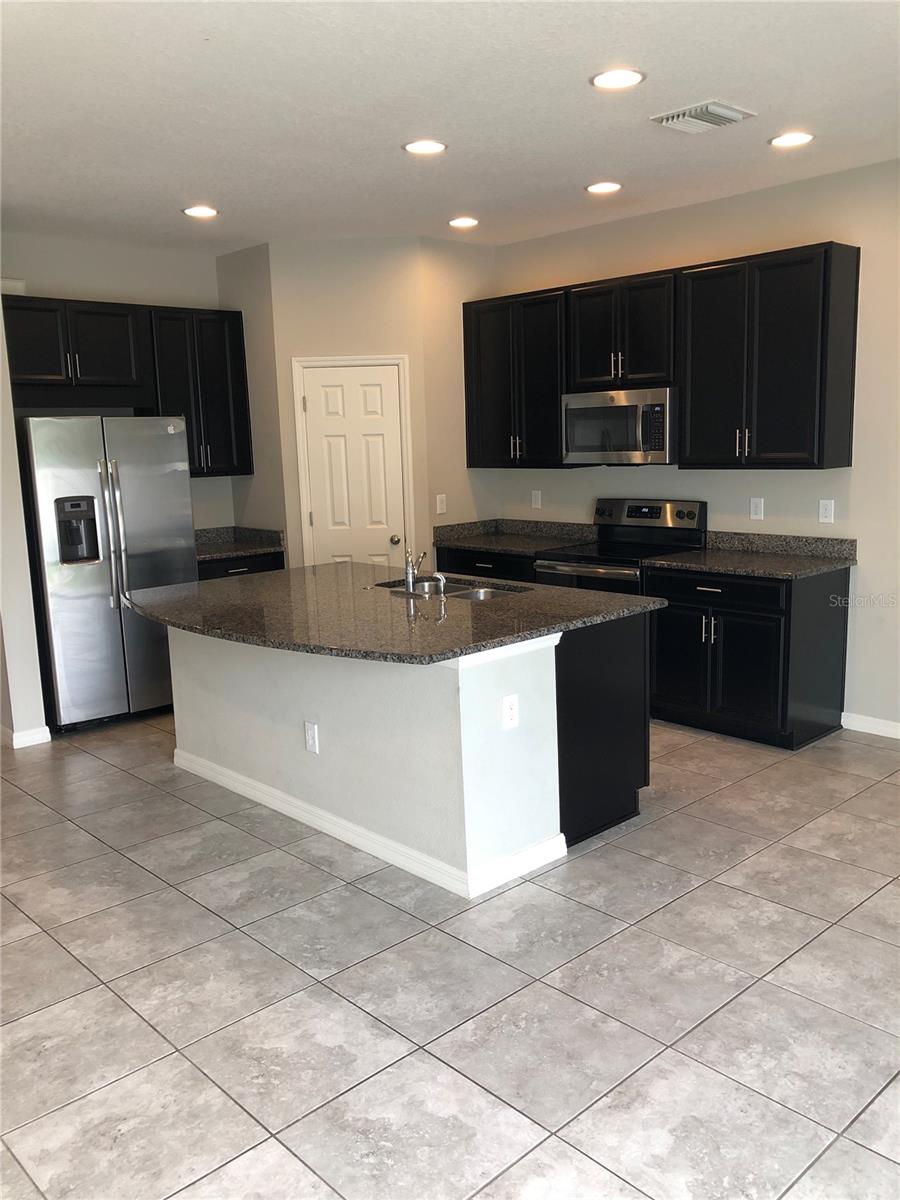 7049 SUMMER HOLLY PL, RIVERVIEW, FL, 33578