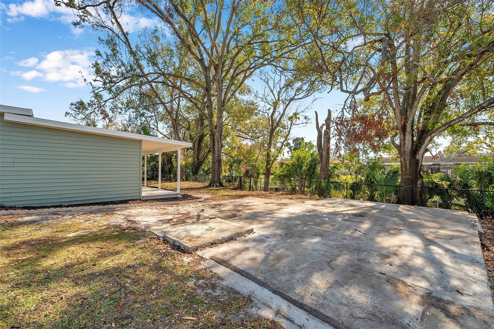 6629 TRAVIS BLVD, TAMPA, FL, 33610