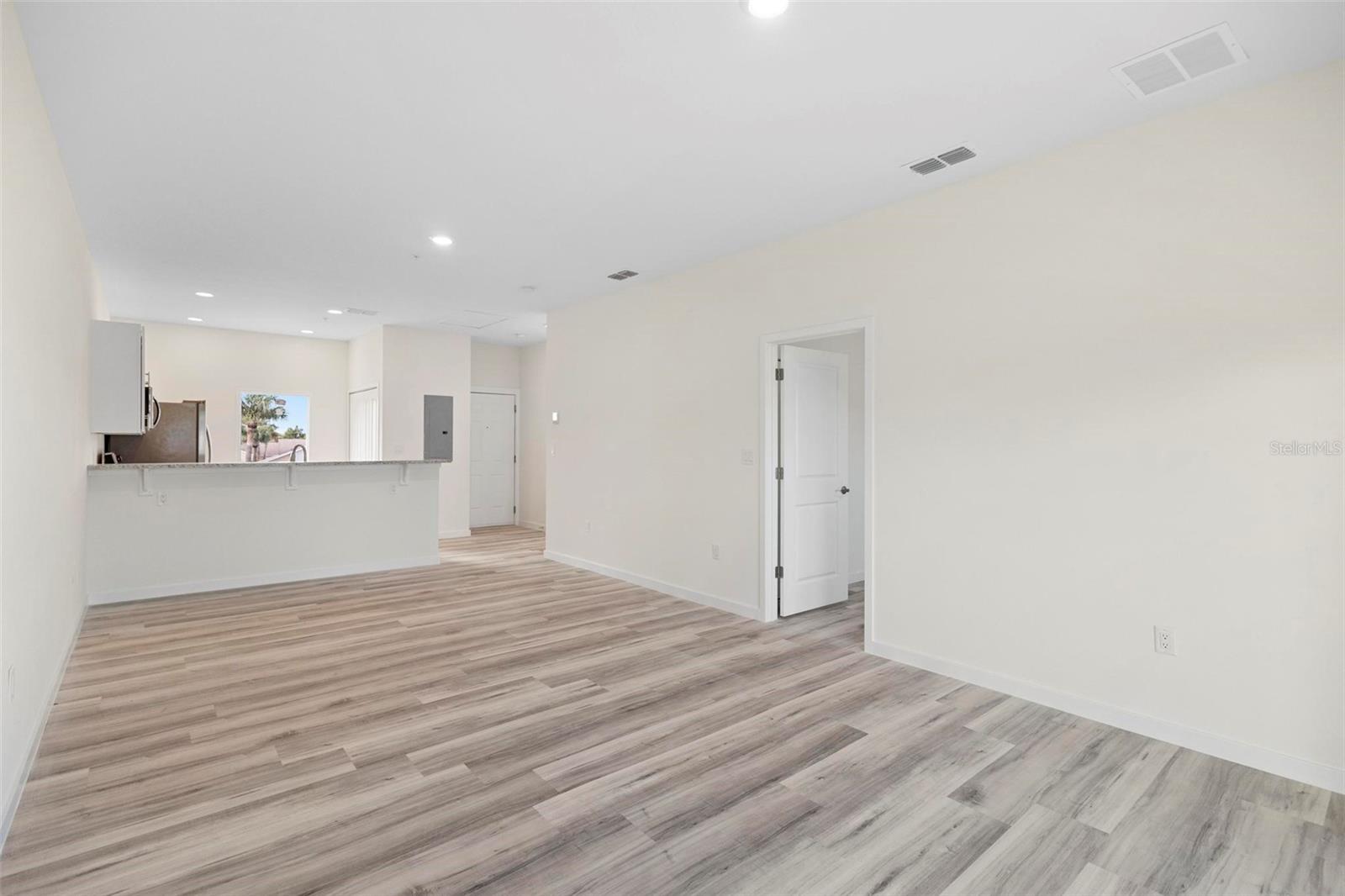 262 ROYAL PALM DR #201, KISSIMMEE, FL, 34743