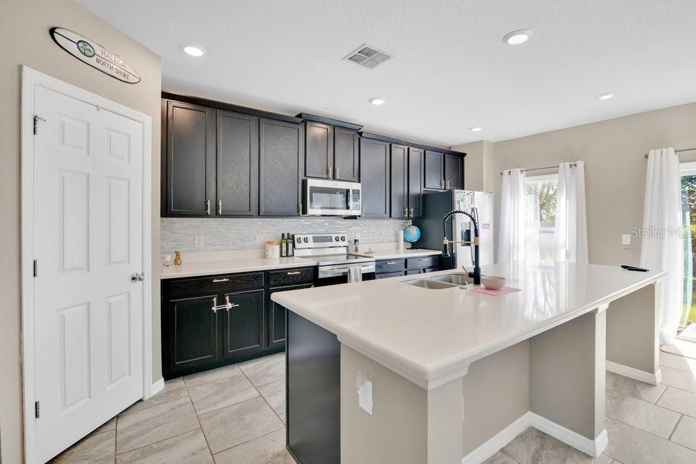 445 KESTREL DR, GROVELAND, FL, 34736