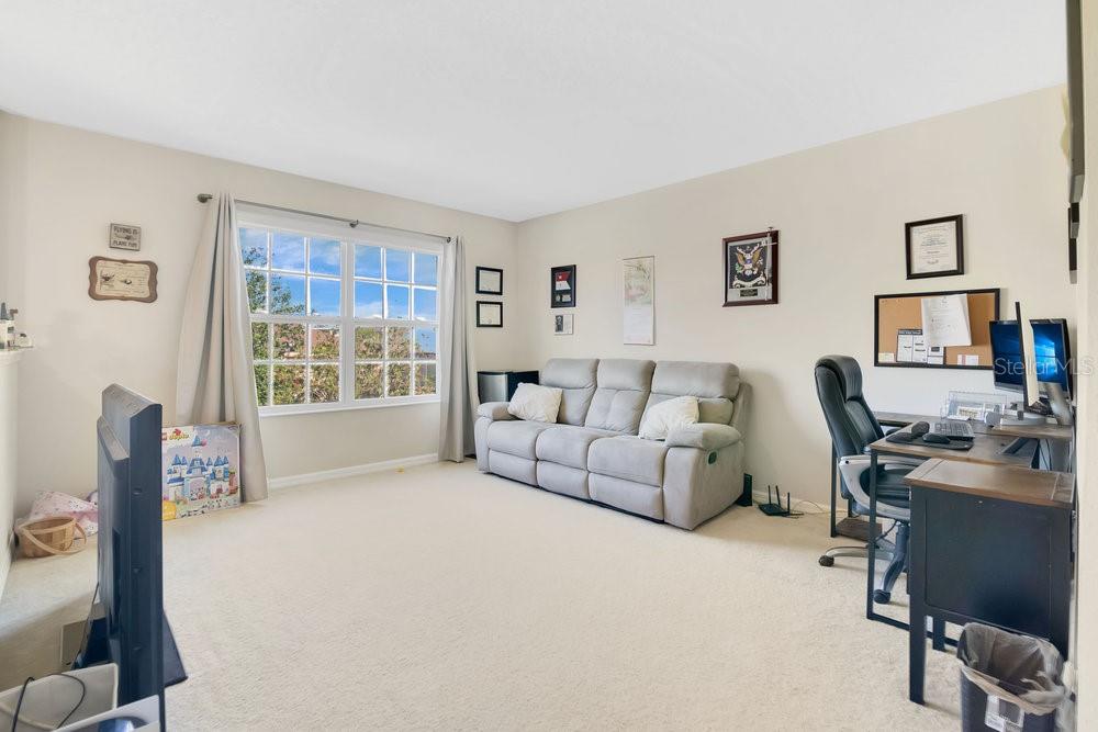 445 KESTREL DR, GROVELAND, FL, 34736