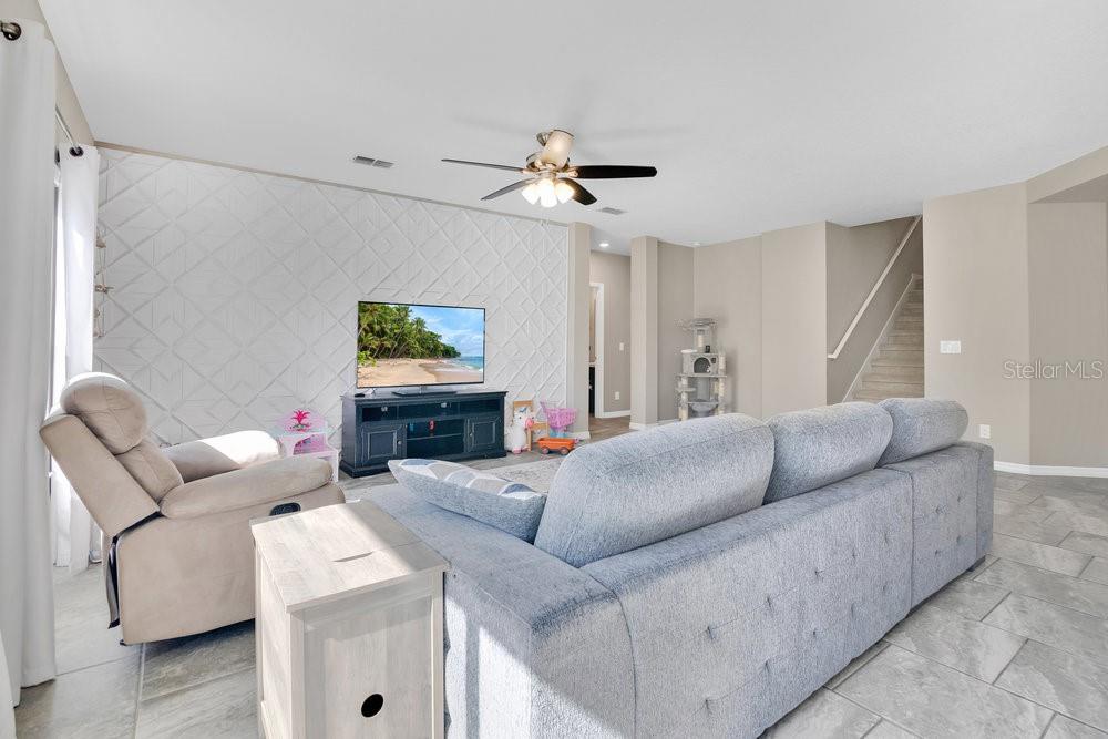 445 KESTREL DR, GROVELAND, FL, 34736