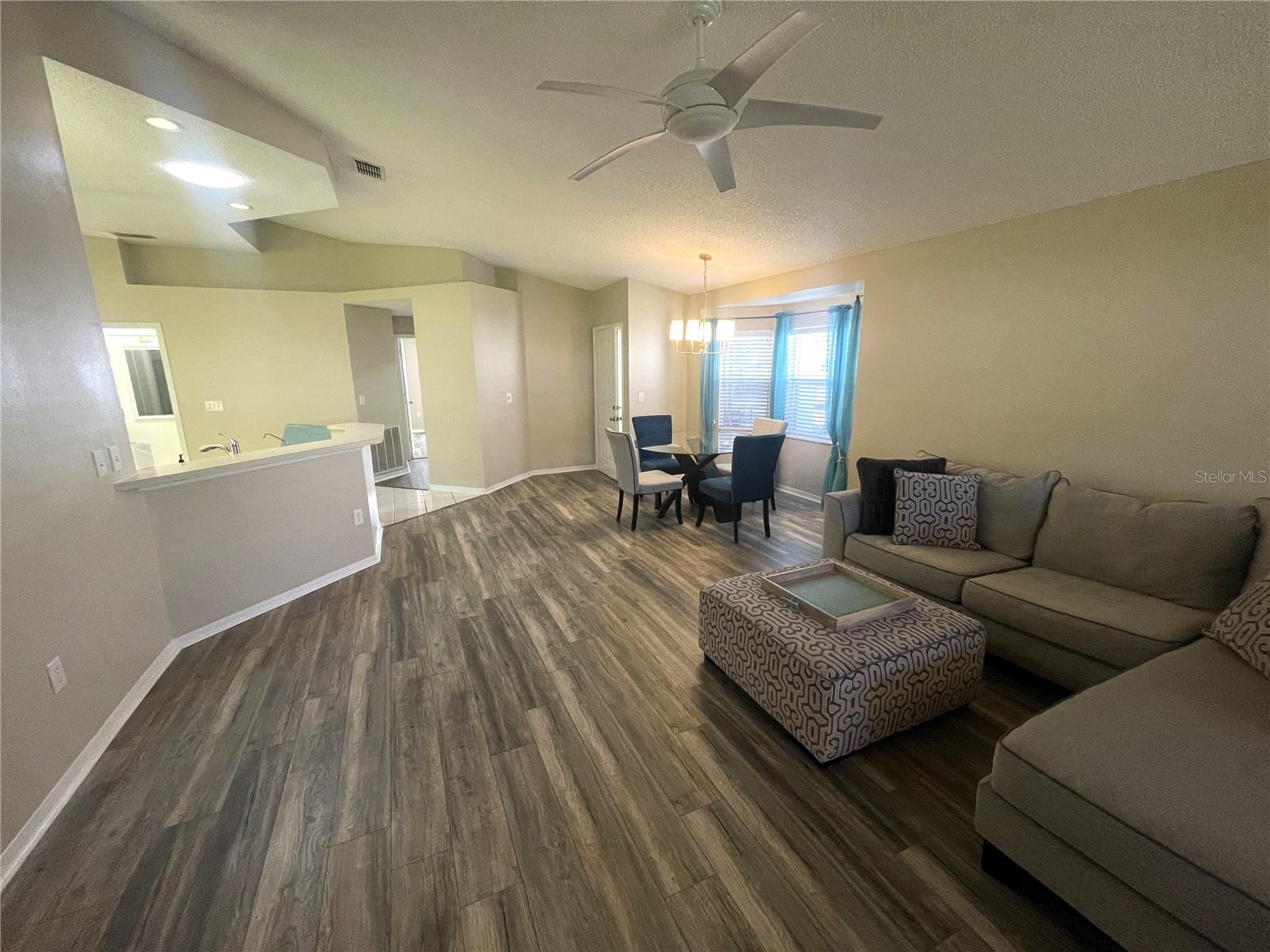 2405 NANTUCKET FIELD WAY #28, SUN CITY CENTER, FL, 33573