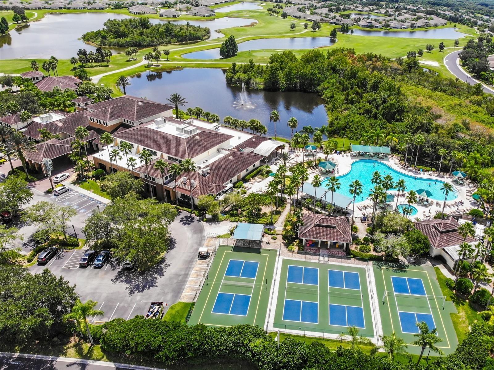 2405 NANTUCKET FIELD WAY #28, SUN CITY CENTER, FL, 33573