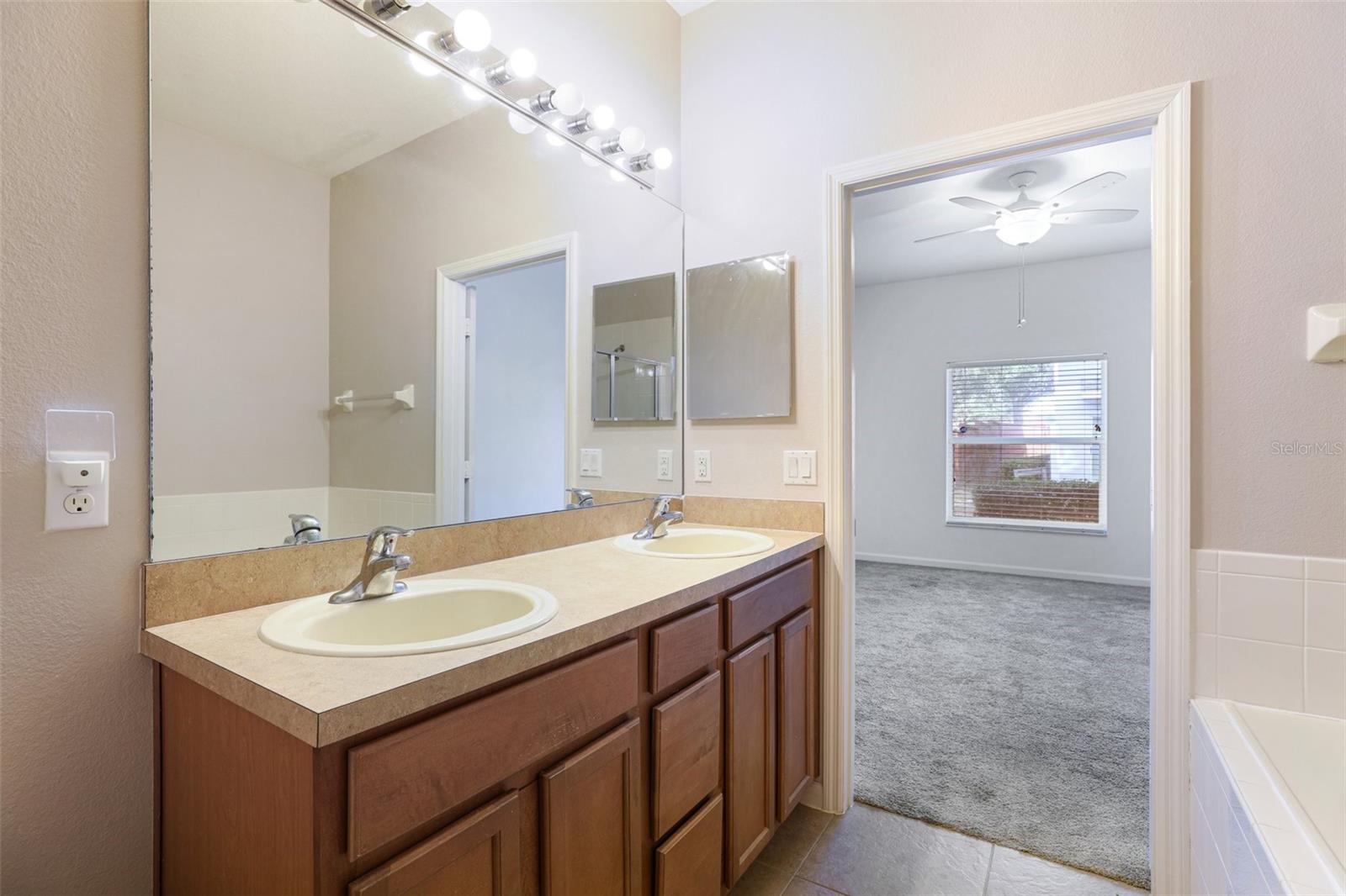 4052 FALLING LILLY CT, WINTER SPRINGS, FL, 32708