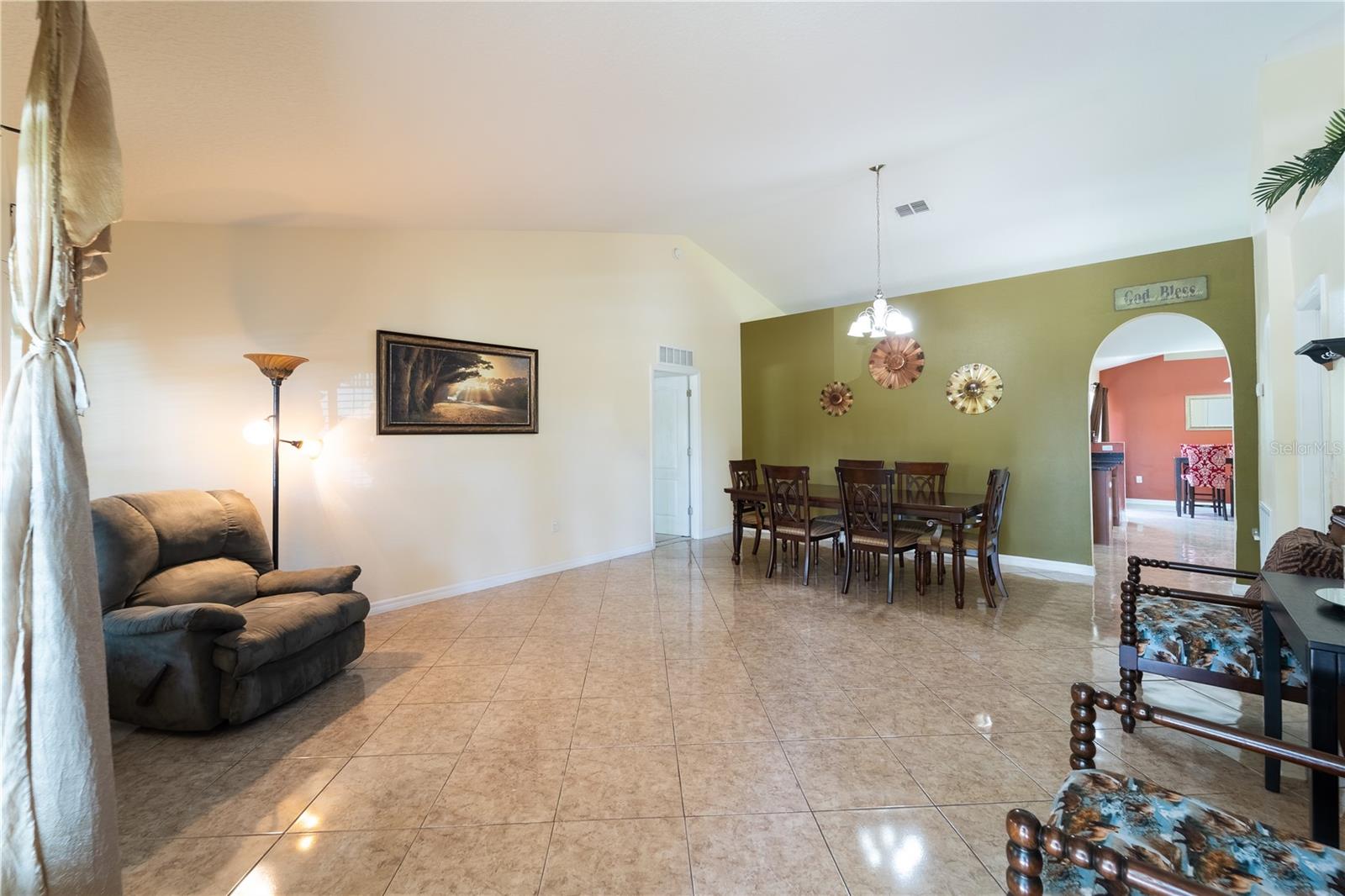 101 LOS ARBOR DR, DELAND, FL, 32724