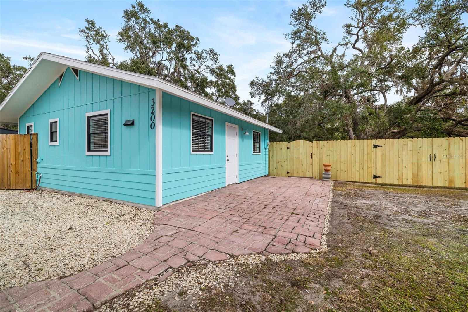 3200 TOBERO LN, SARASOTA, FL, 34235
