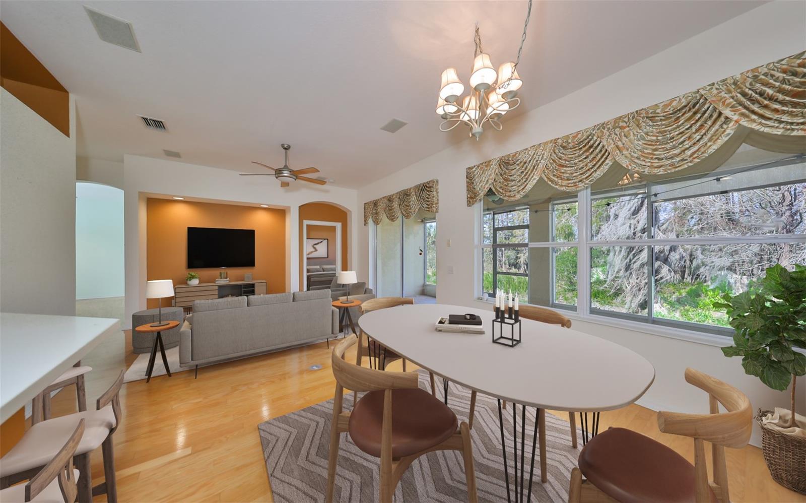 1123 EMERALD DUNES DR, SUN CITY CENTER, FL, 33573