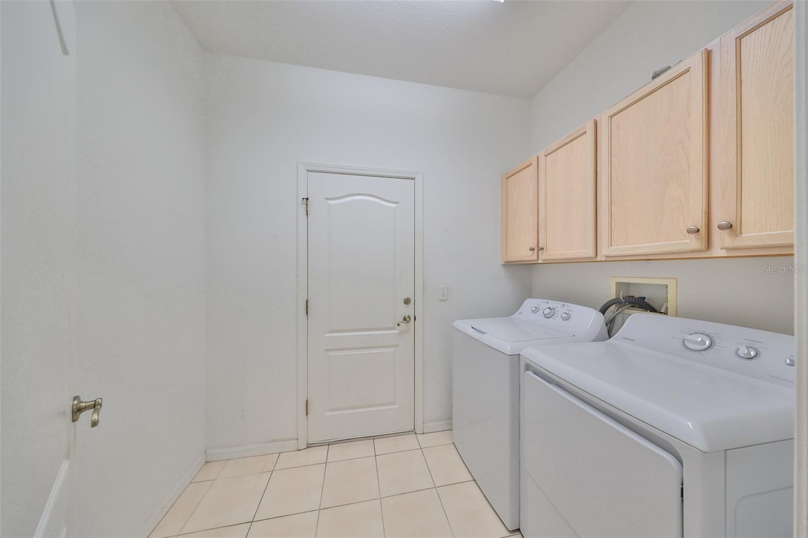 1123 EMERALD DUNES DR, SUN CITY CENTER, FL, 33573