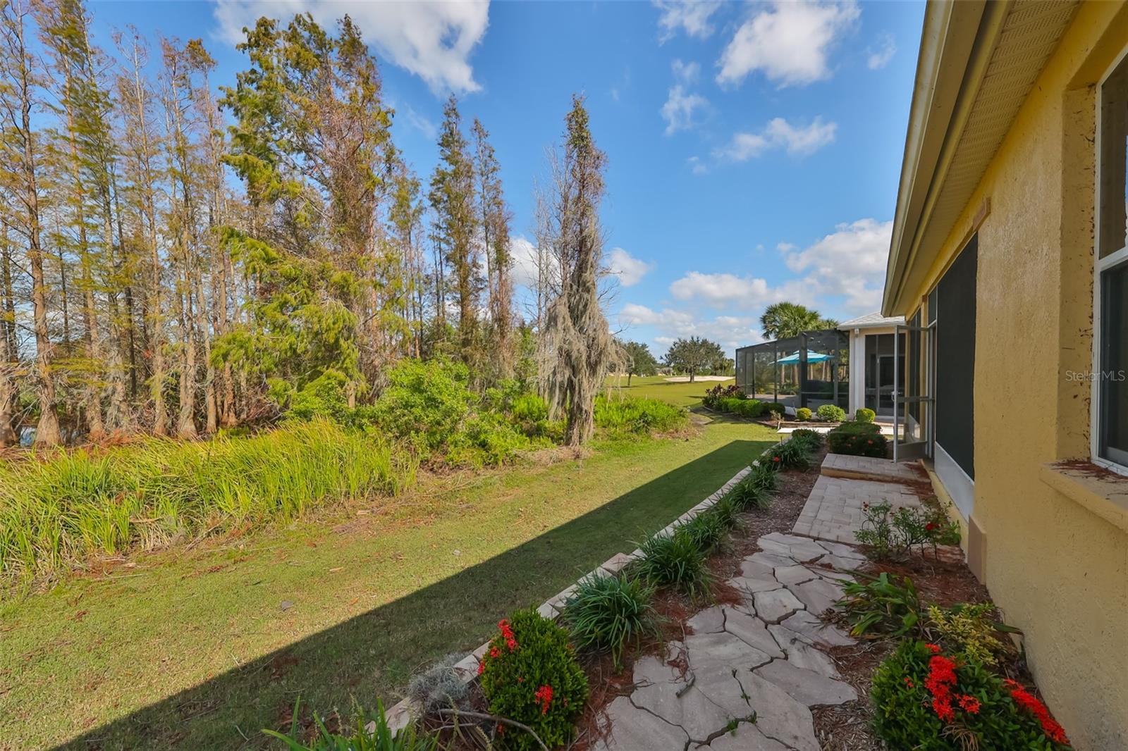 1123 EMERALD DUNES DR, SUN CITY CENTER, FL, 33573