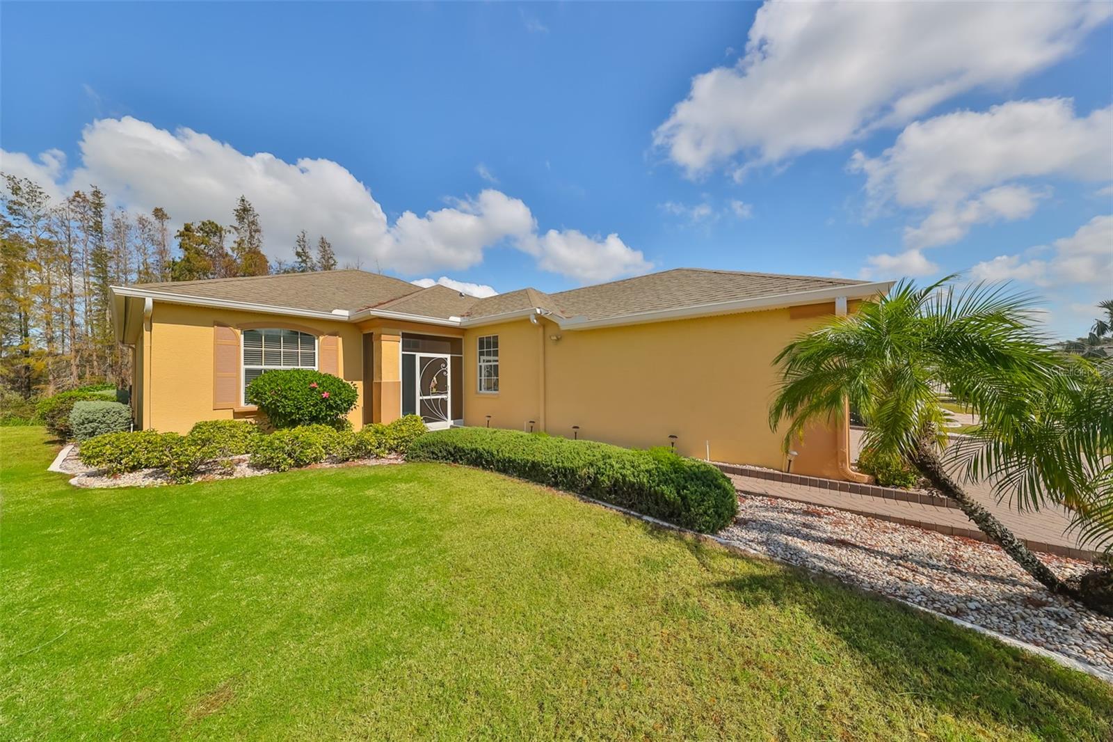 1123 EMERALD DUNES DR, SUN CITY CENTER, FL, 33573